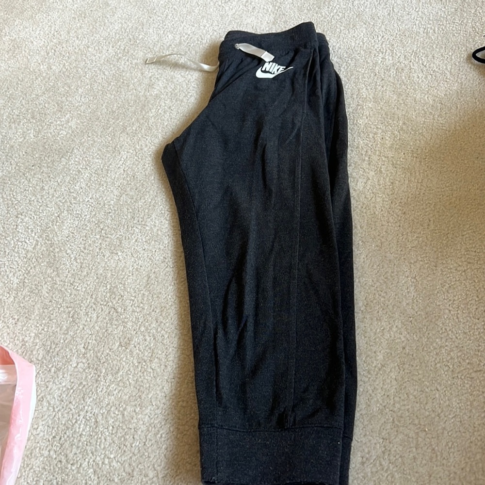 Cropped joggers